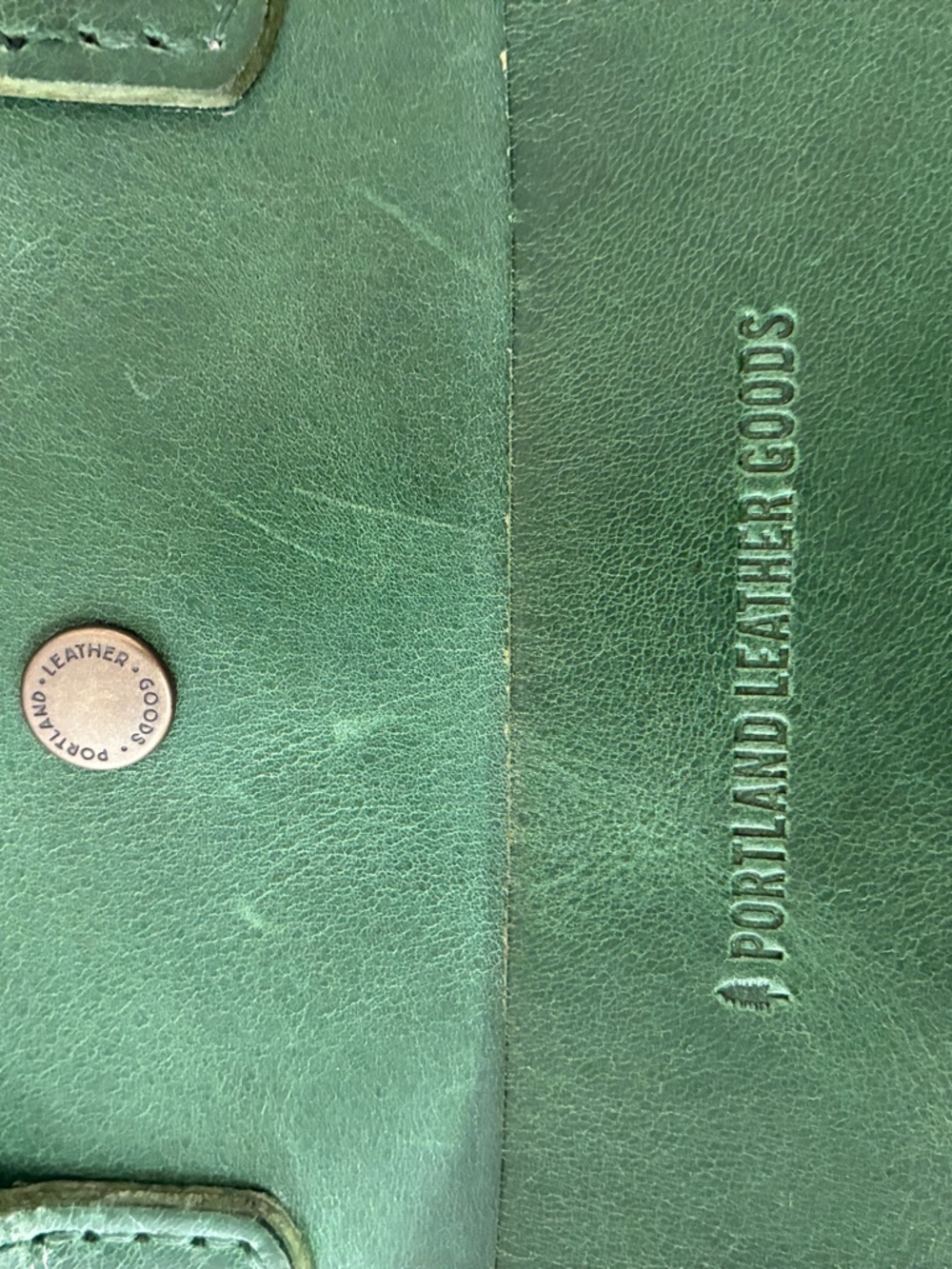 Portland Leather Green Leather Crossbody Tote with Front Slip Pocket - Picture 5 of 10